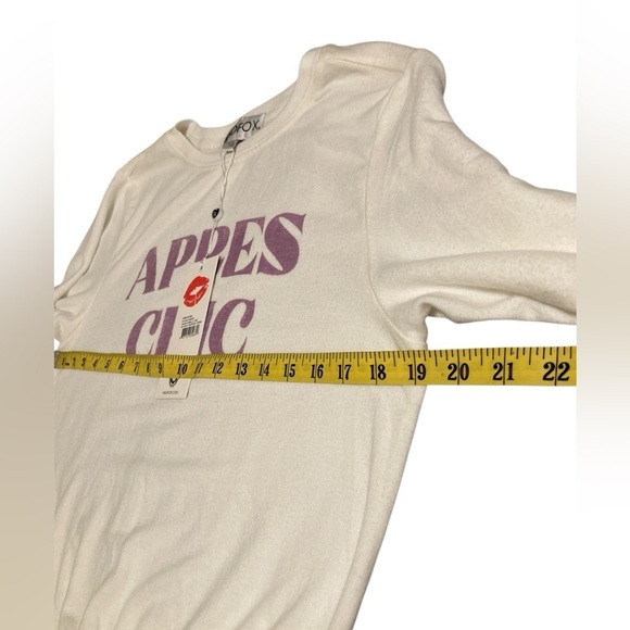 Wildfox Apres Chic Baggy Beach sweater in Vanilla NWT size XS - Picture 4 of 8